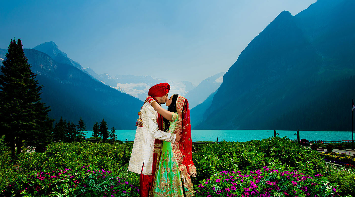 Best Toronto Indian wedding photographers